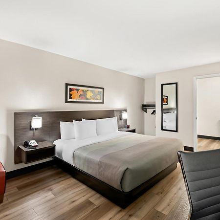 Quality Inn & Suites Dumas Екстериор снимка