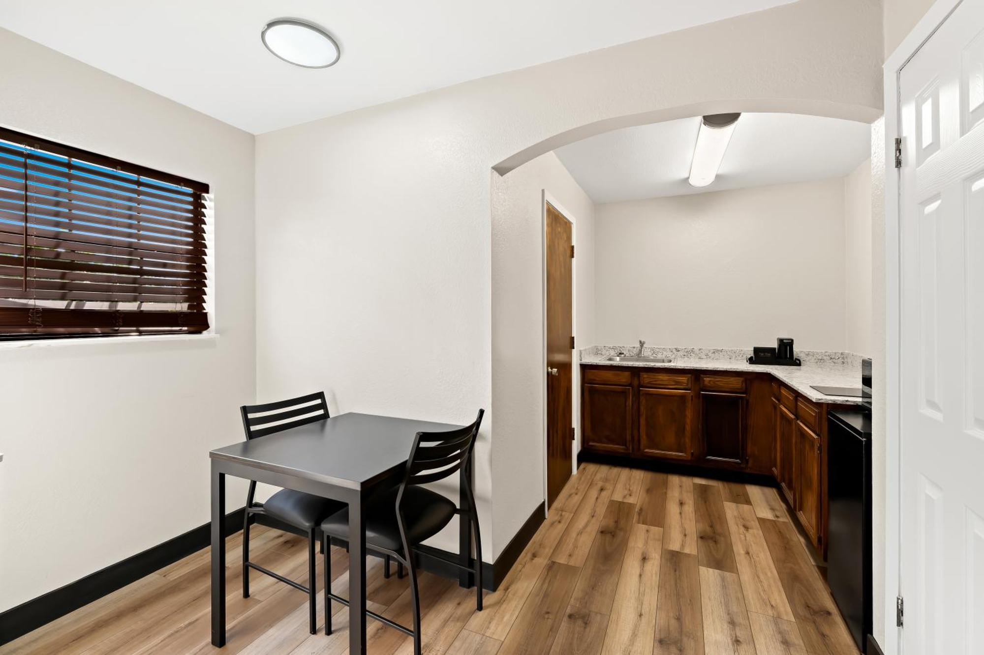 Quality Inn & Suites Dumas Екстериор снимка