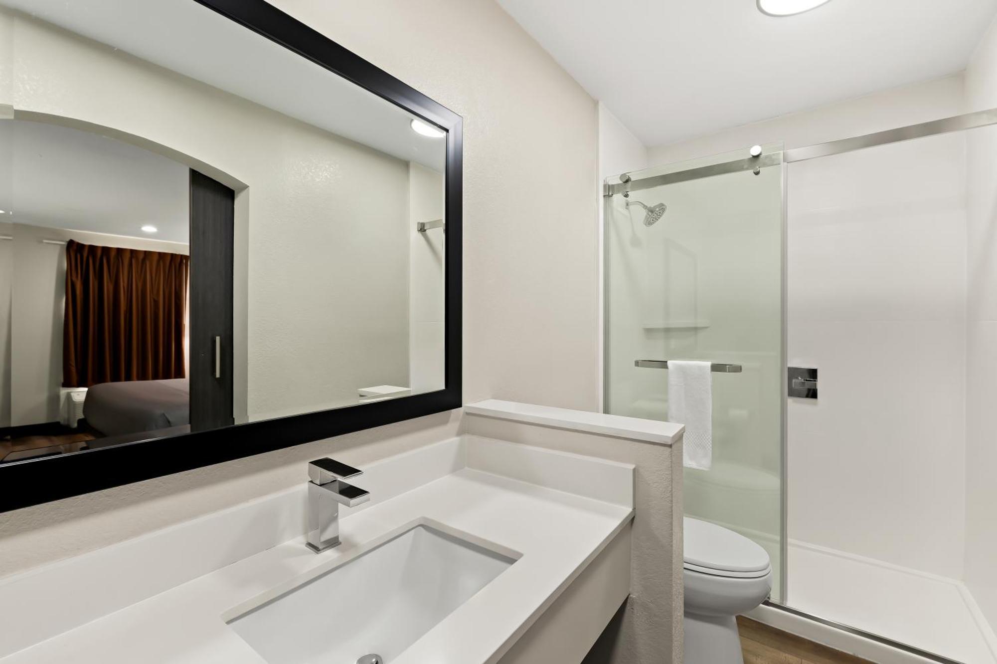 Quality Inn & Suites Dumas Екстериор снимка