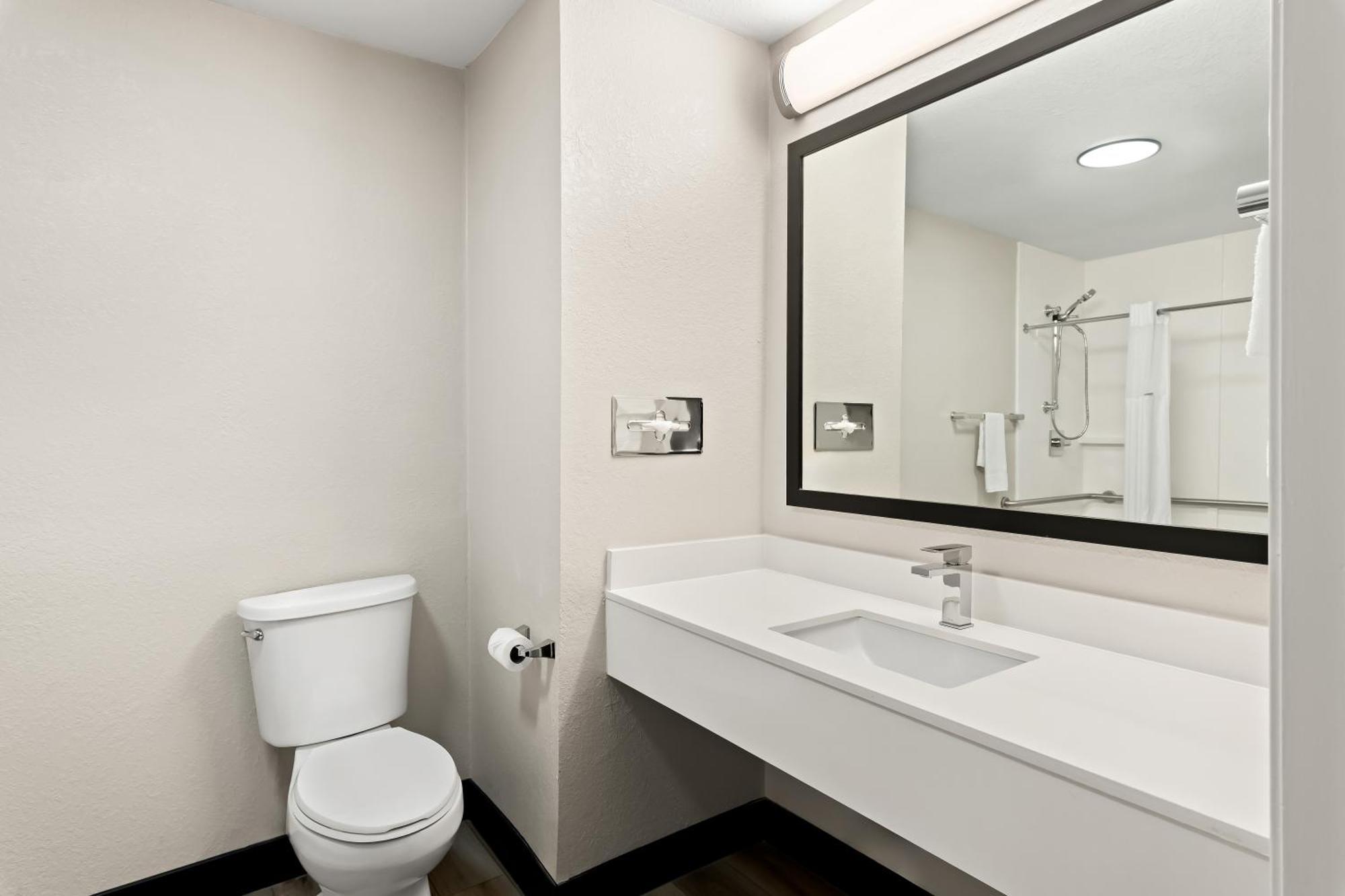 Quality Inn & Suites Dumas Екстериор снимка