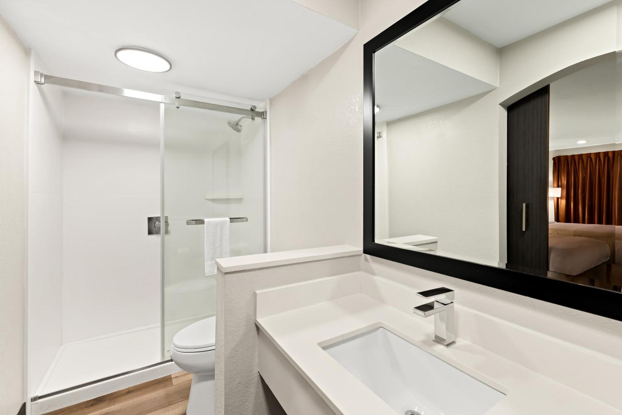 Quality Inn & Suites Dumas Екстериор снимка