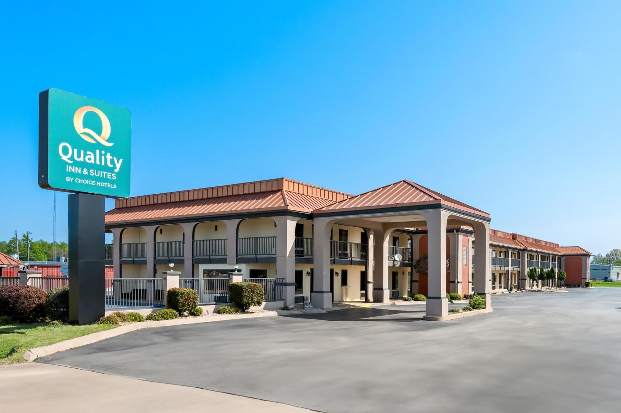 Quality Inn & Suites Dumas Екстериор снимка