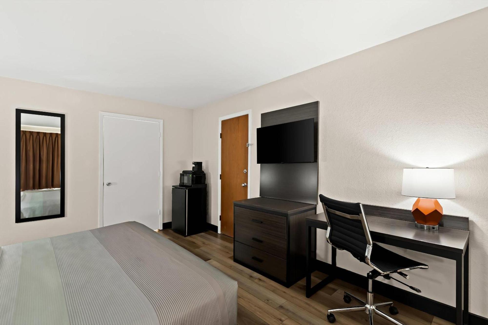 Quality Inn & Suites Dumas Екстериор снимка