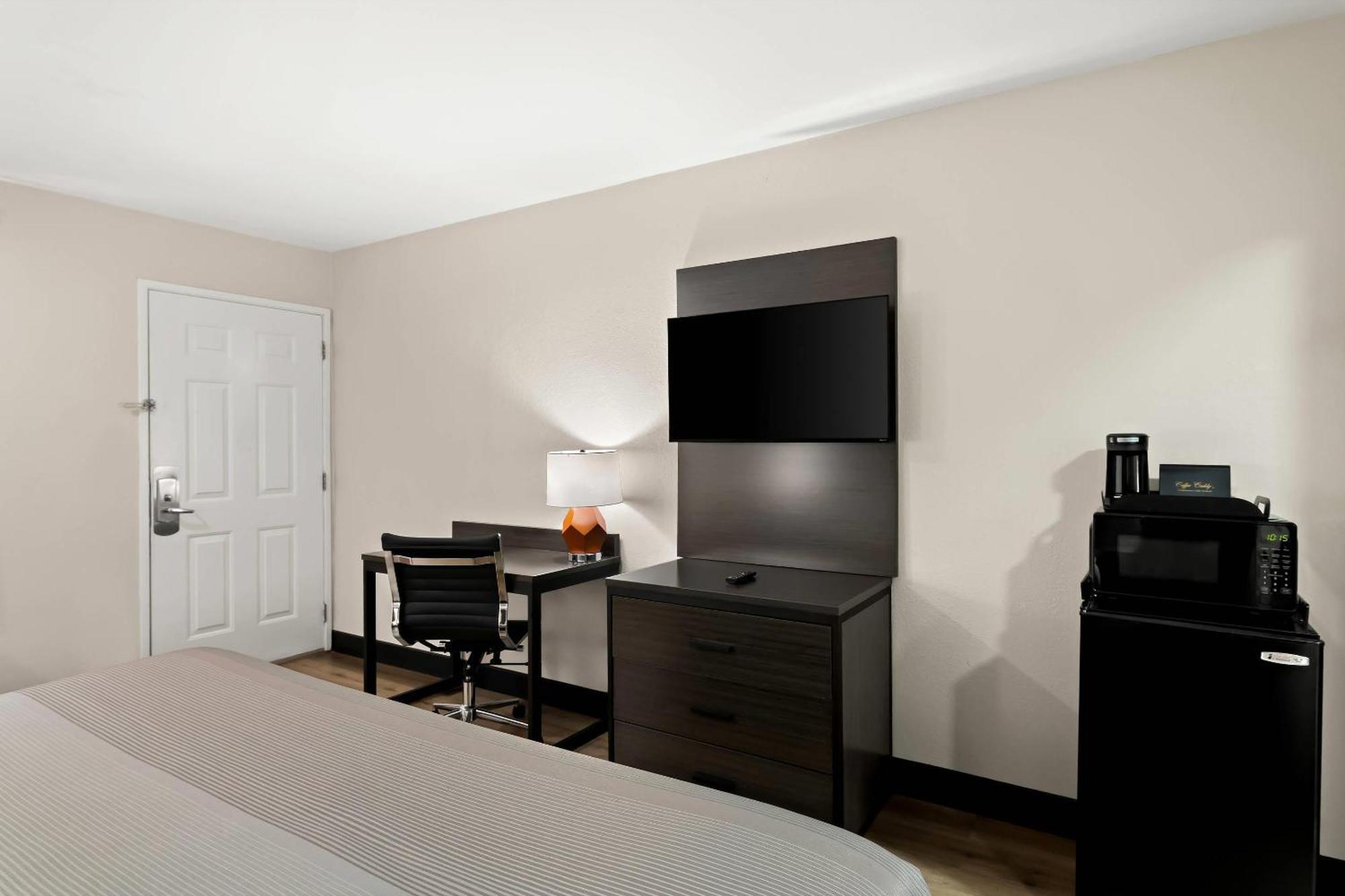 Quality Inn & Suites Dumas Екстериор снимка